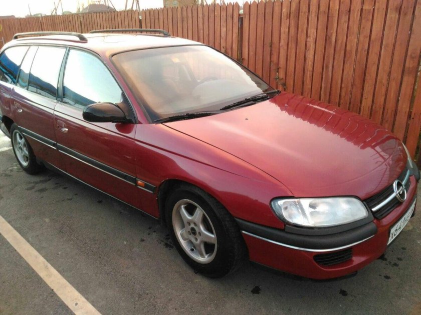 Опель Омега универсал 1994