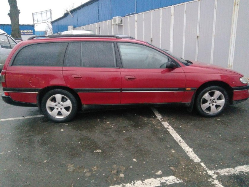 Opel Omega, 1994 универсал