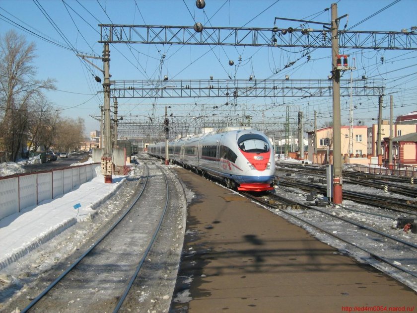 Ленинградский вокзал Сапсан