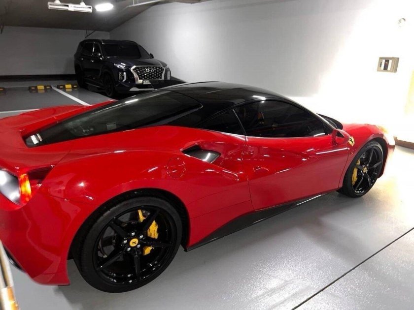 Ferrari 488 2015 2019