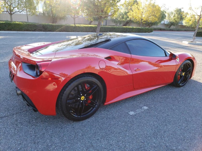 Ferrari 488 2015 2019