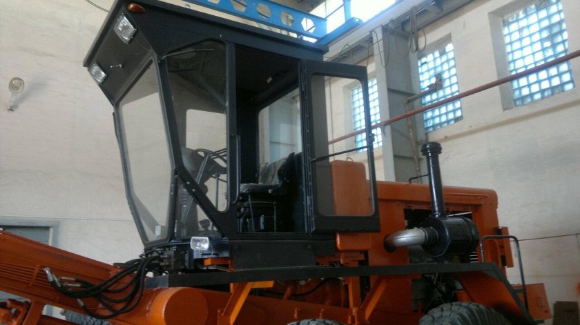 Автогрейдер ДЗ - 180 1993 года выпуска