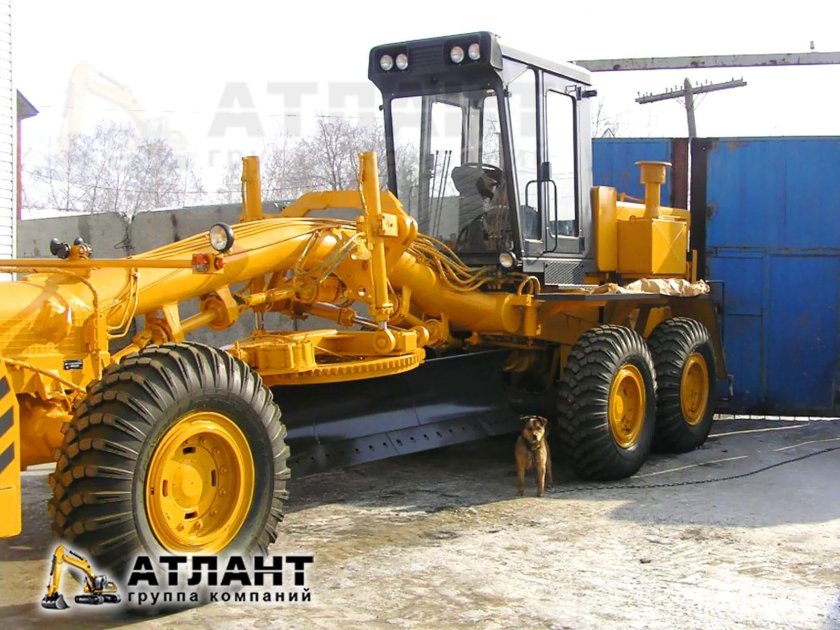 Грейдер ЧСДМ ДЗ-98