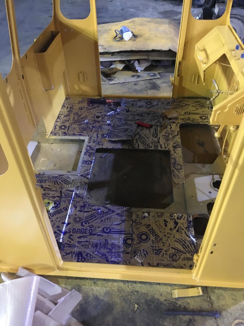 Шумоизоляция кабины к 700