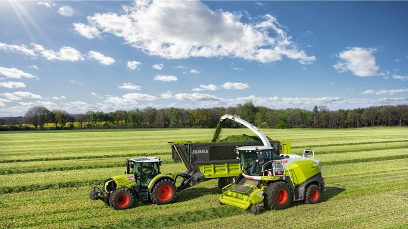 CLAAS комбайн Jaguar