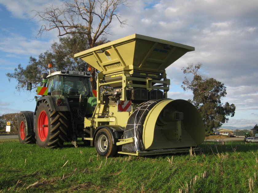 Плющилка влажного зерна ПЗ-30