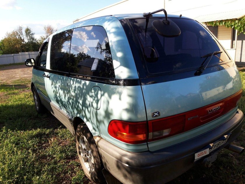 Тойота эстима люсида 1999