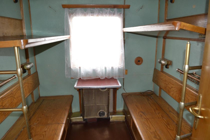 Поезд Енисей св вагон