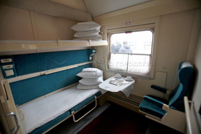 Поезд 002й Москва Казань фирменный премиум