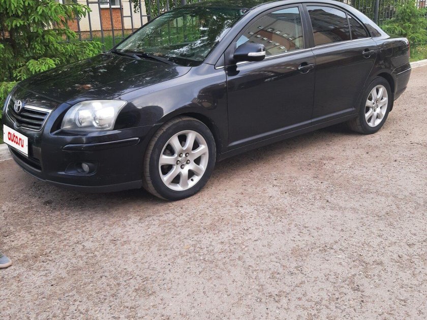 Тойота авенсис седан черный 2006