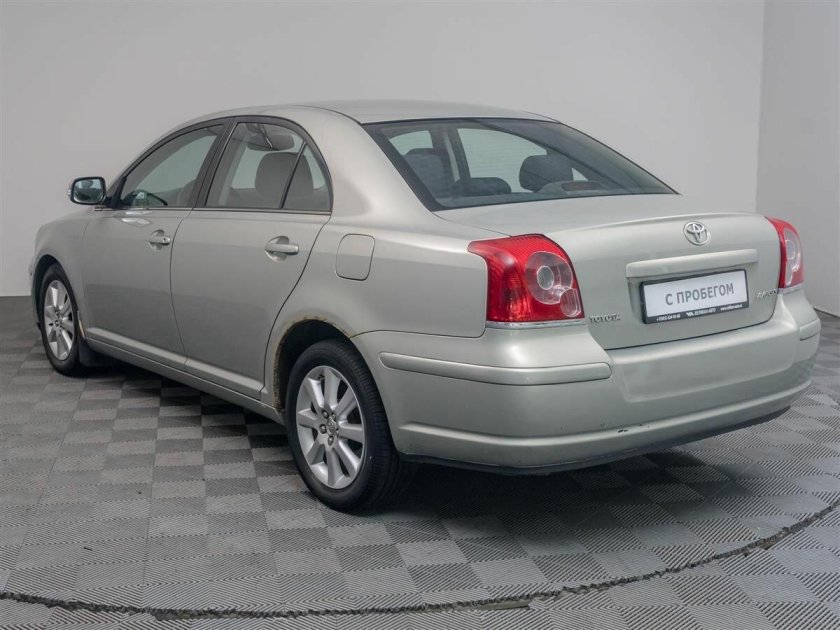 Тойота авенсис 2008 года