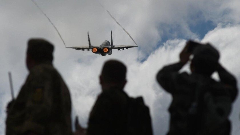 Северная Македония передала Украине танки и самолеты