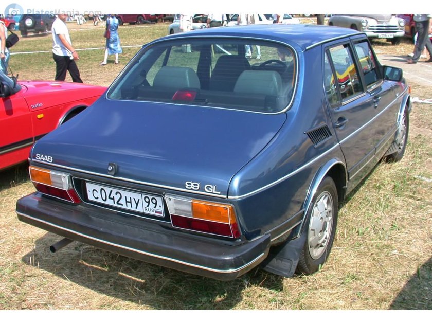 Машину Сааб 99