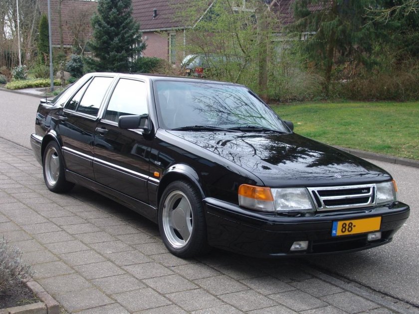 Saab 9000