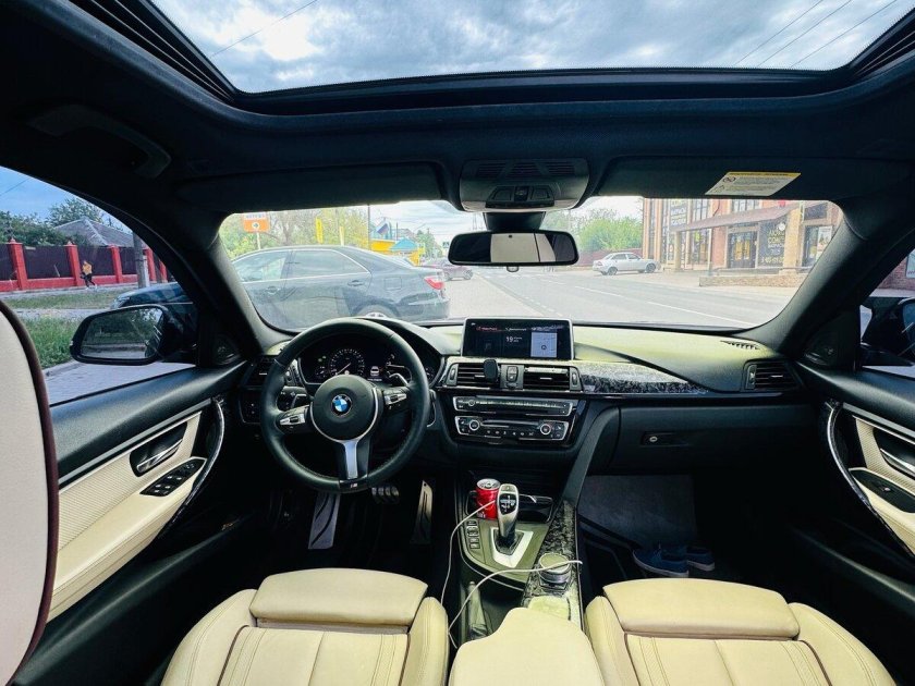 Бмв 3 серии 2018