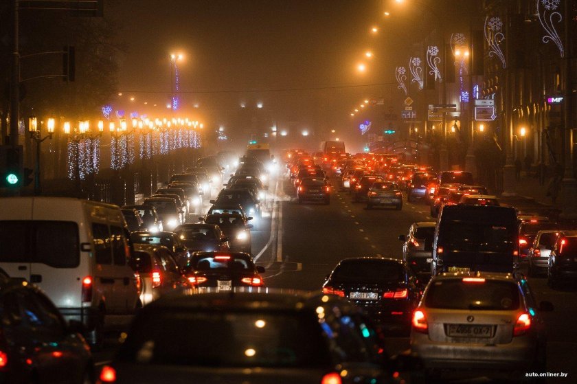 Пробка ночью