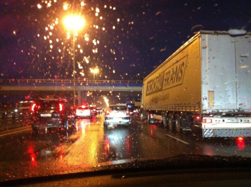 МКАД пробка ночью