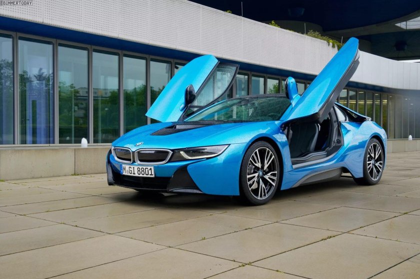 BMW i8 2023
