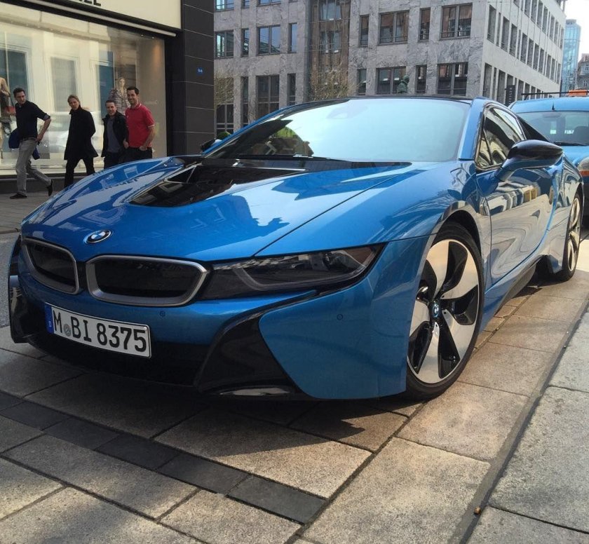 BMW i8 EDRIVE
