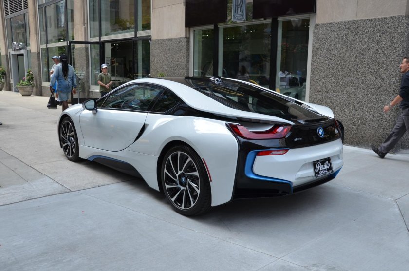 BMW i8 2022