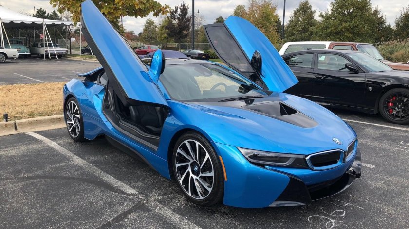 BMW i8