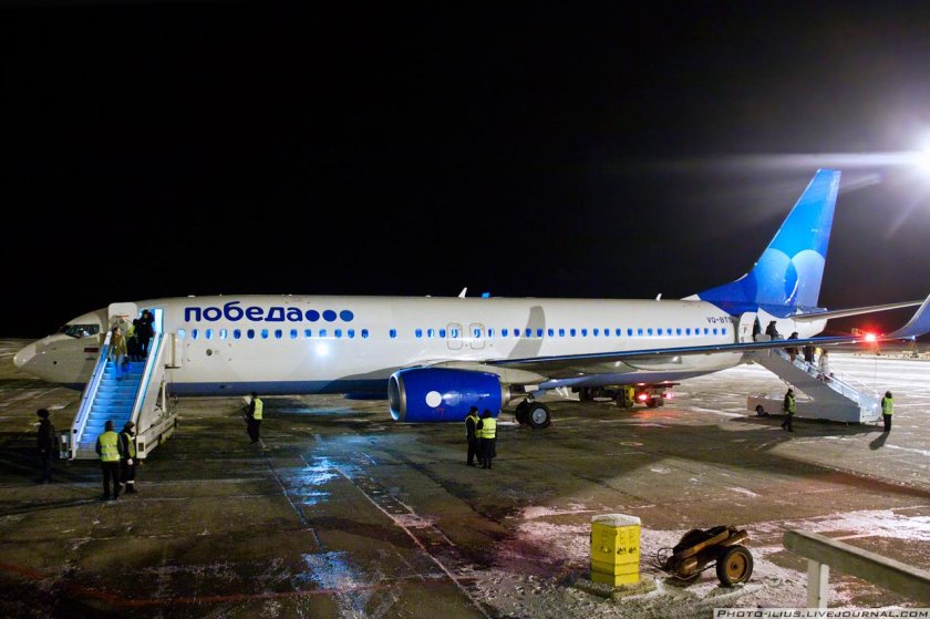 Самолёт Боинг 737-800 победа