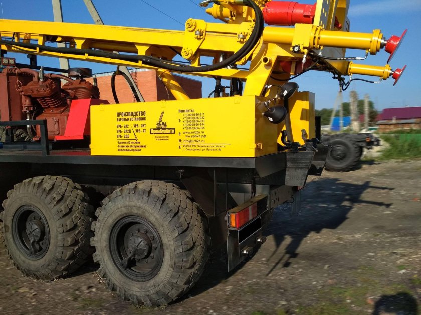 Буровой станок УРБ 2а2