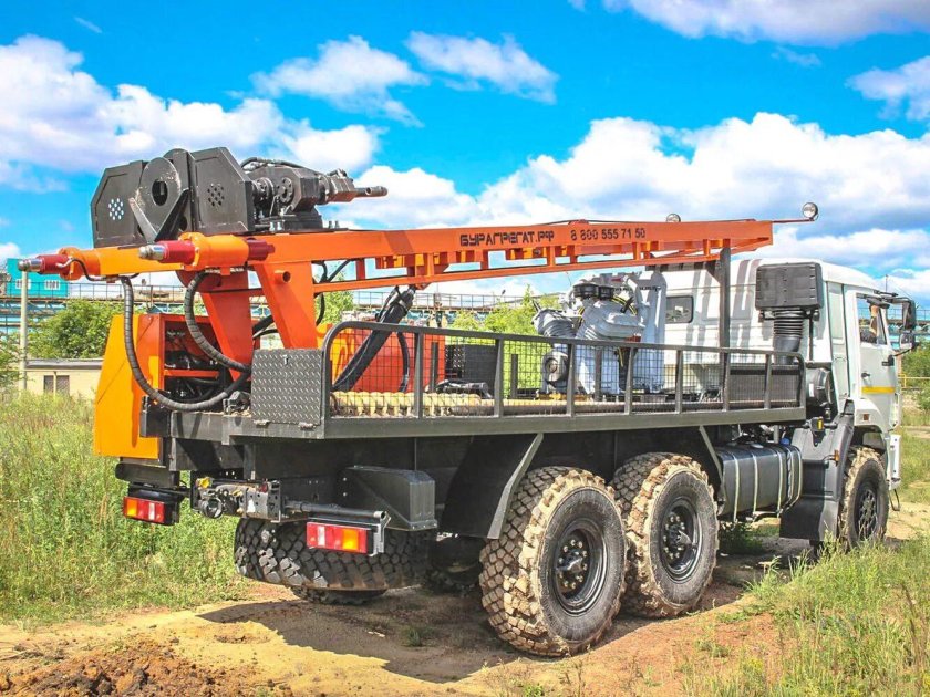 Буровой станок УРБ 2а2