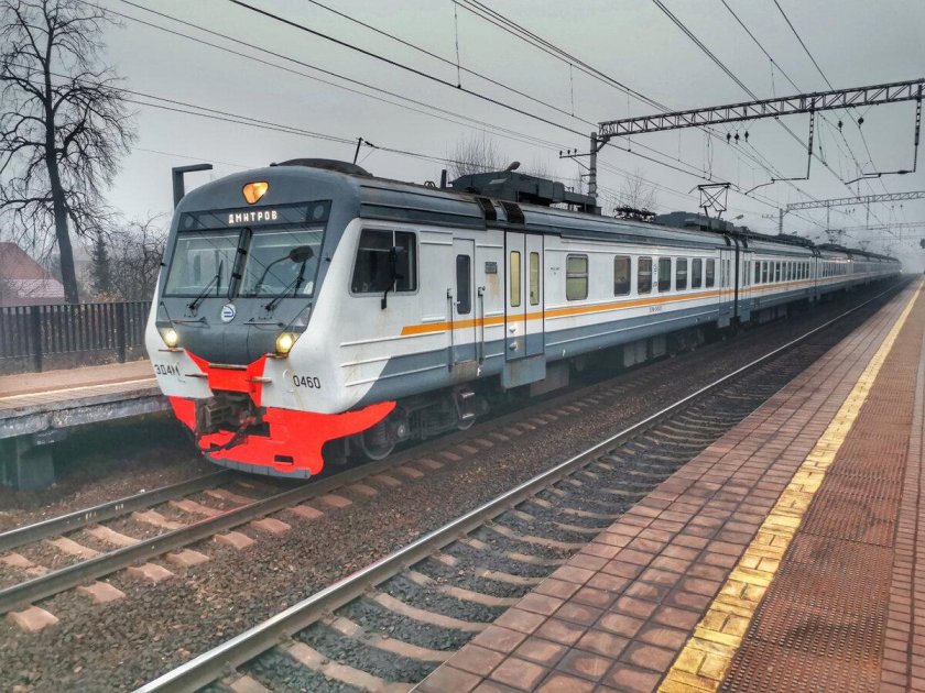 Пригородные электропоезда москва