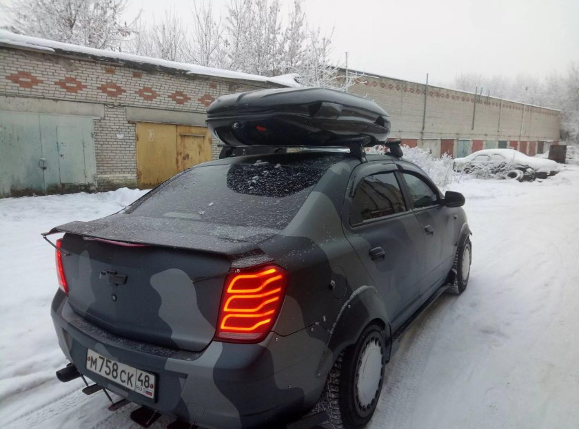 Chevrolet Cobalt багажник