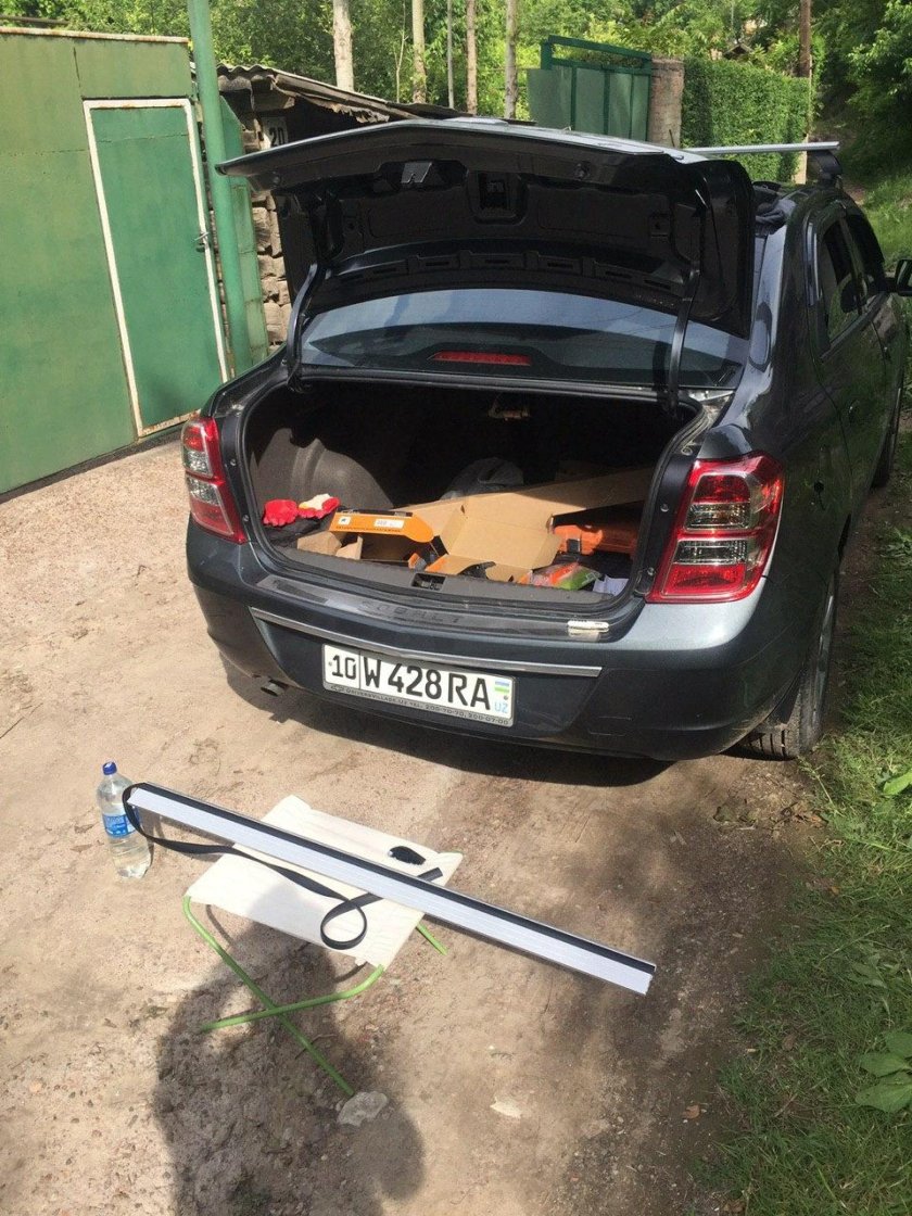 Chevrolet cobalt багажник