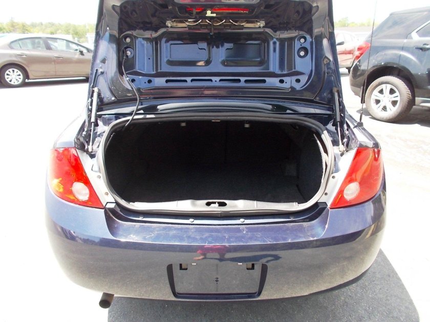 Шевроле кобальт багажник