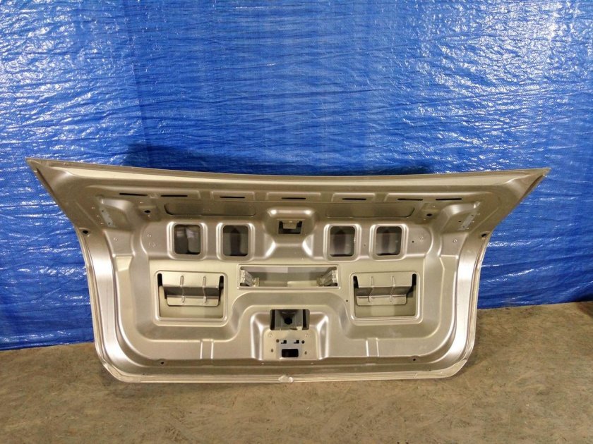 Крышка багажника Шевроле кобальт