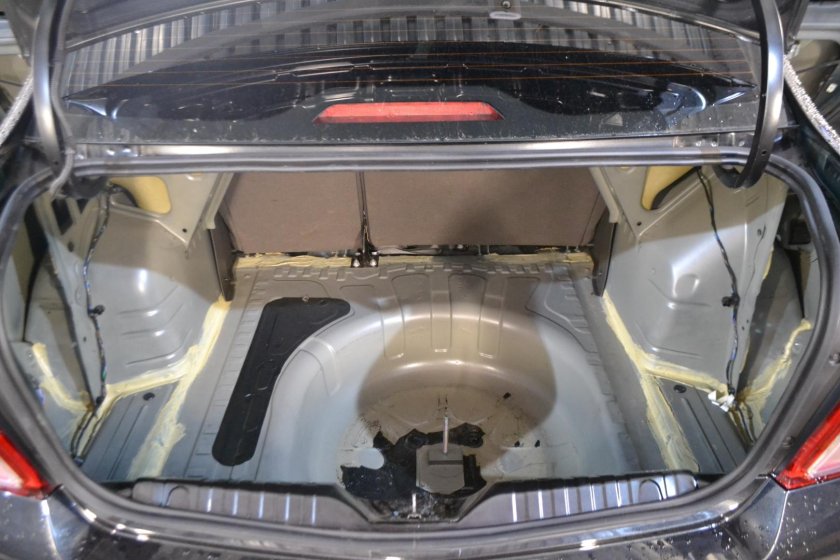 Шумоизоляция багажника