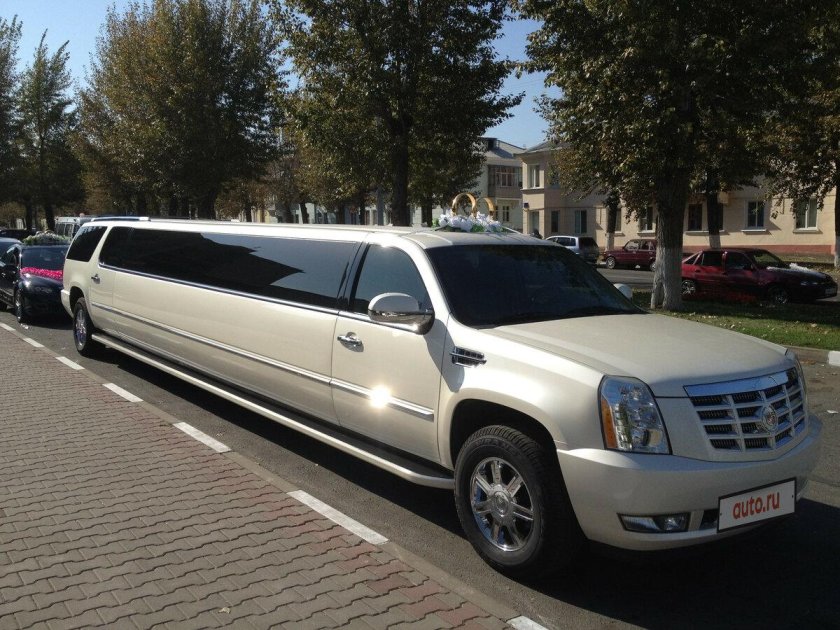 Кадиллак Эскалейд limuzin