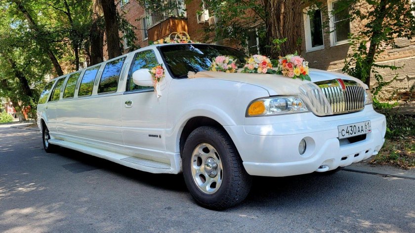 Лимузин линкольн навигатор