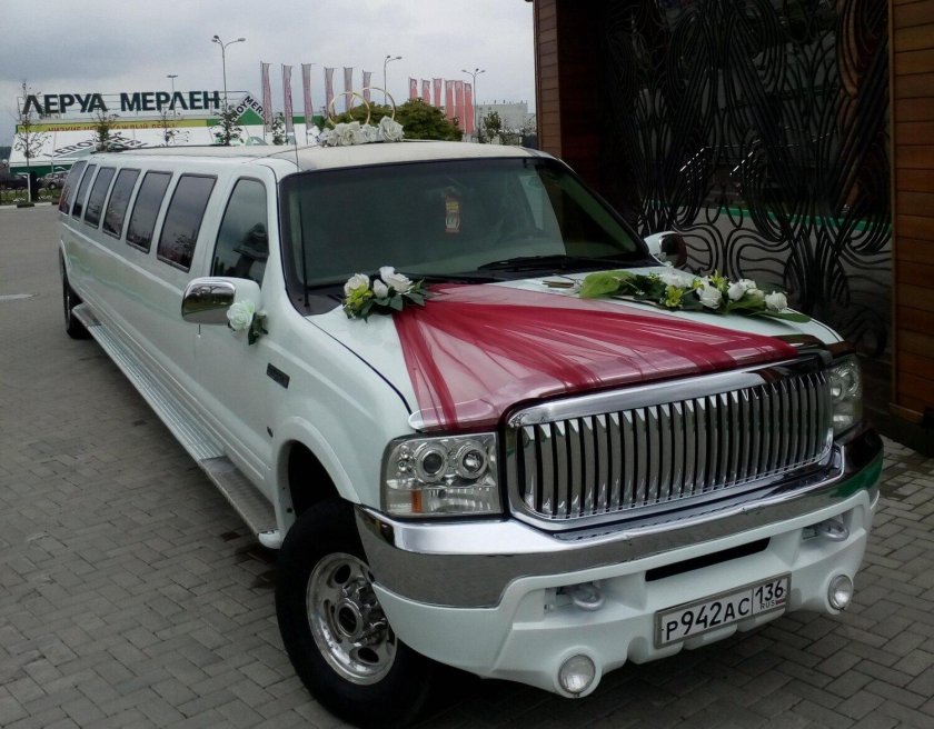 Форд Экскурсион лимузин