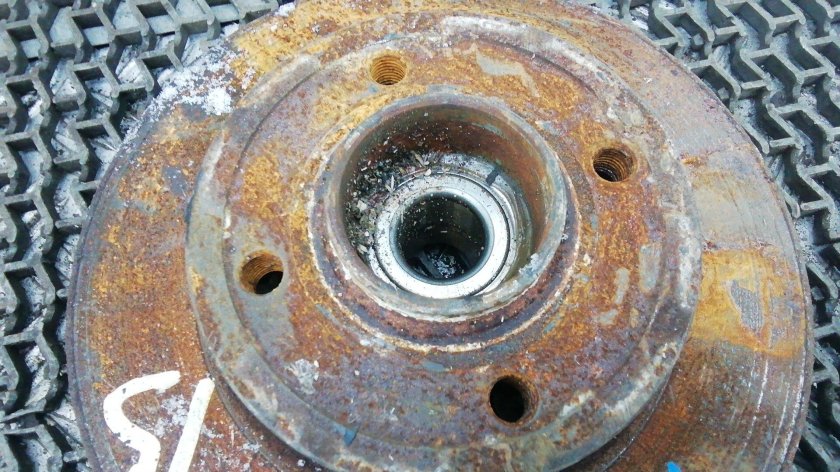 Задняя ступица Рено Меган 2