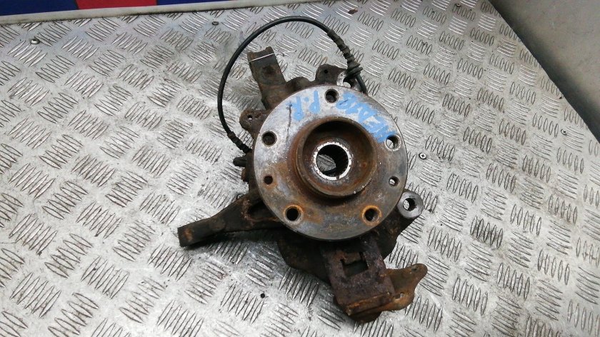 Передняя ступица Рено Сценик