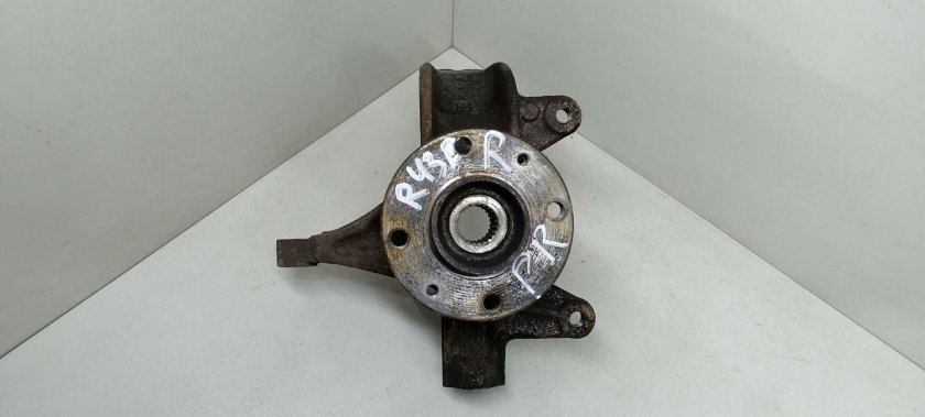 1496721 Форд Мондео 4 передняя ступица