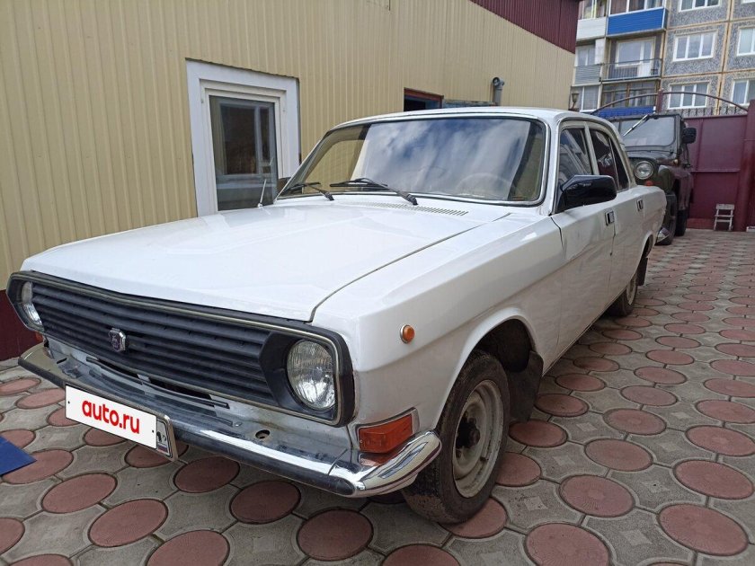 Волга газ 24 10 белая