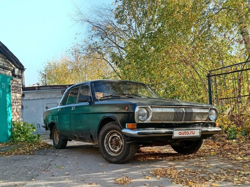 Зеленая волга газ 2410