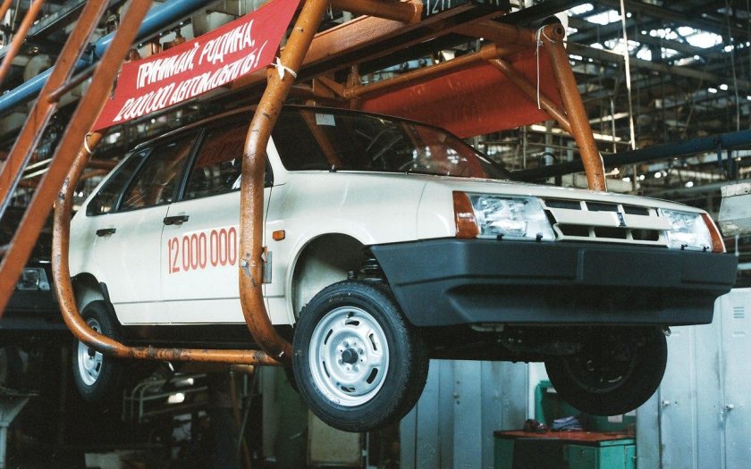 ВАЗ 2109 на конвейере