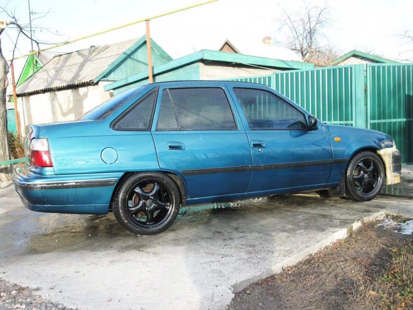 Daewoo Nexia r14