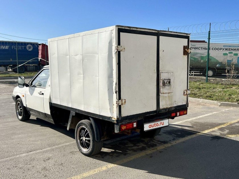 Вис фургон 2347