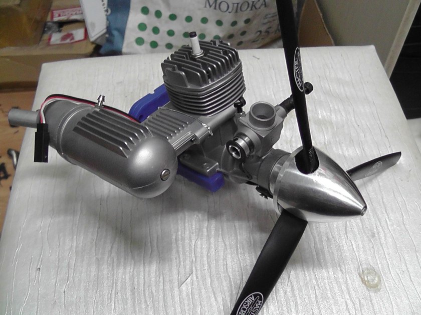 DLE 50 бензиновый авиамодельный двигатель