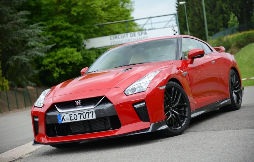 Nissan gt-r r35
