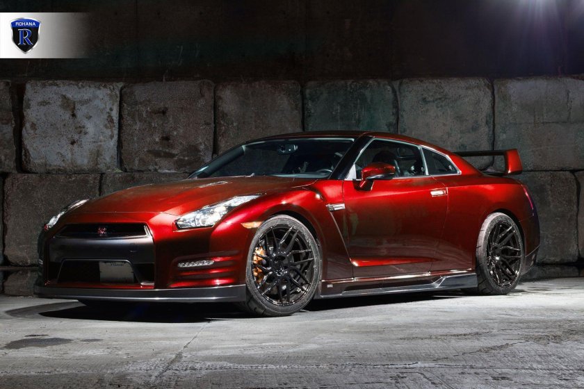 Nissan GTR r35 2014 Red
