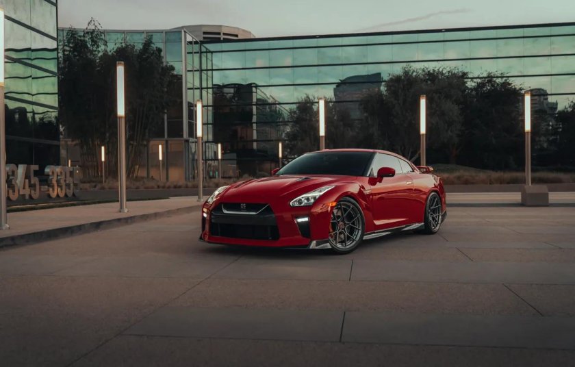 GTR r35 Red