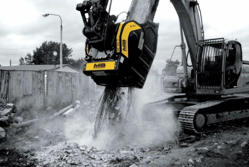 MB crusher Bucket дробильный ковш